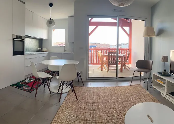 A 10mn Du Centre A Pied Сен-Жан-де-Люз