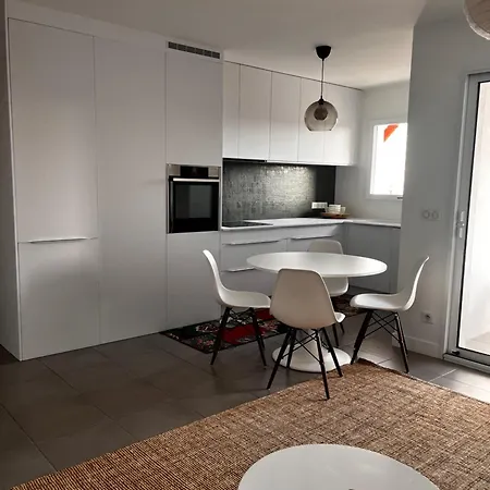 Апартаменти A 10mn Du Centre A Pied *